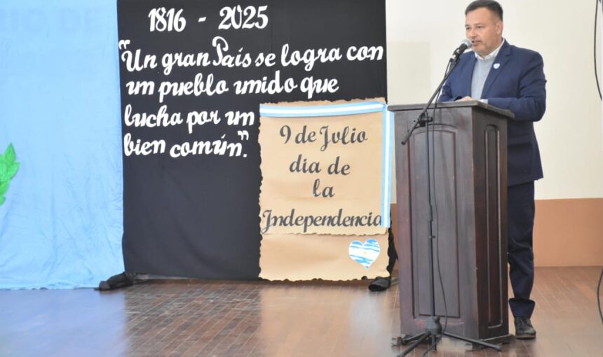 El Intendente Fabricio Mesquida participó del acto por el 209º Aniversario de la Independencia Argentina